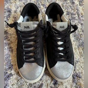 P448 Silver & Black Sneakers Size 37/7